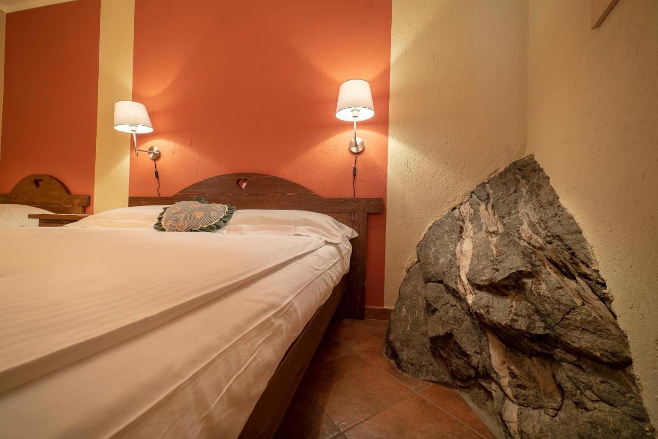 La Peiro Groso Hotel Chianale Camera foto
